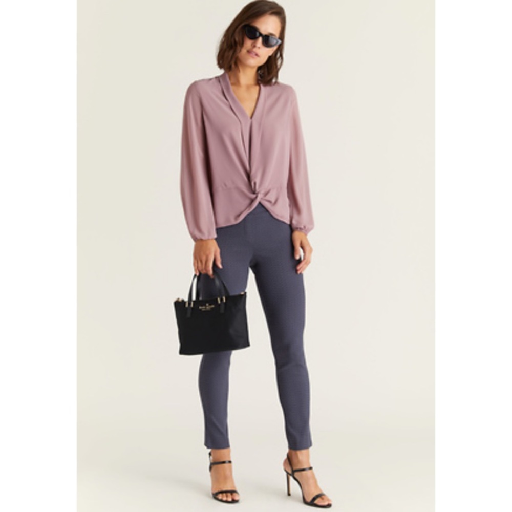 NWT | Daily Look front knot tie long sleeve blouse